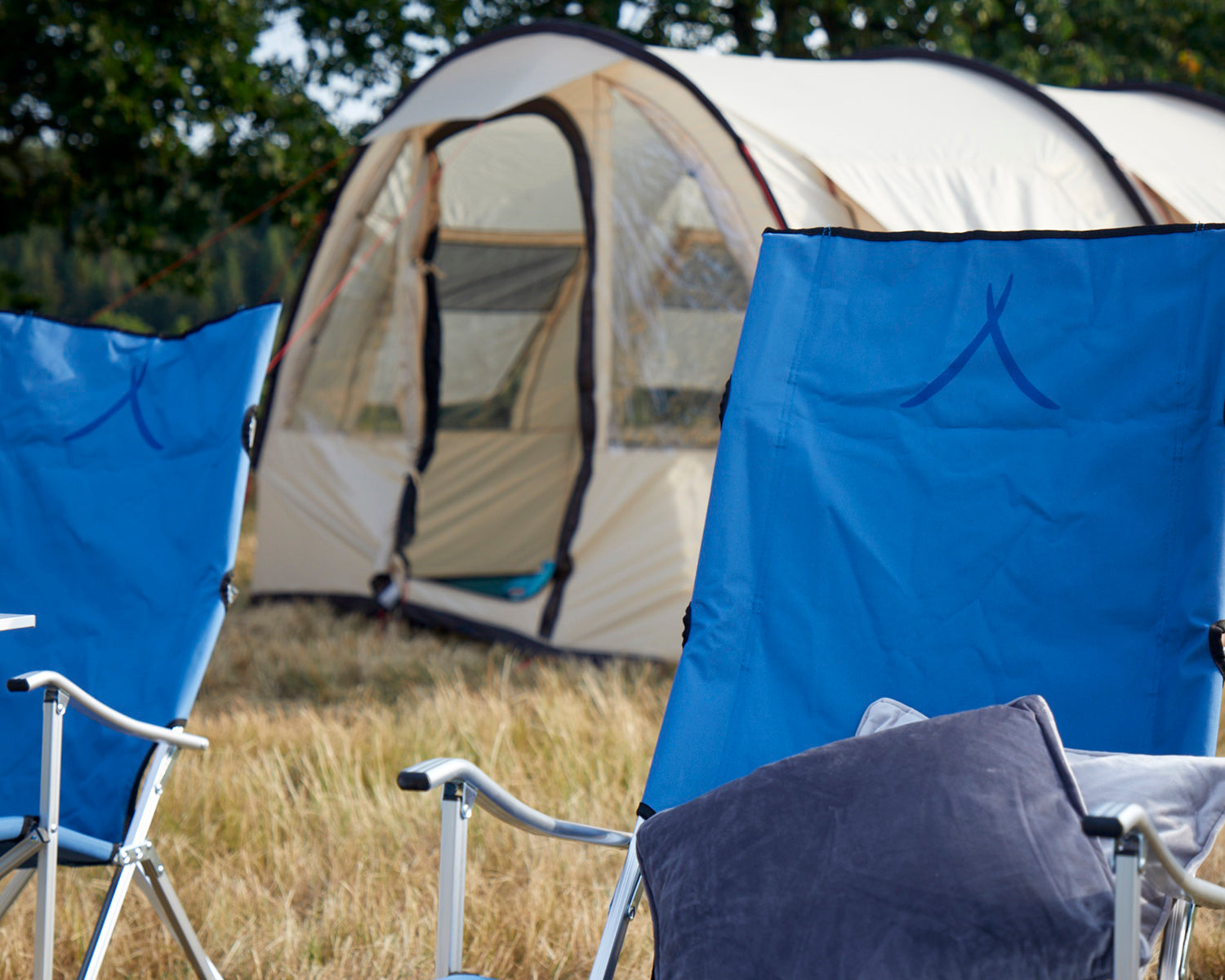 El Tovar Highback Chair - Falcon Grey
