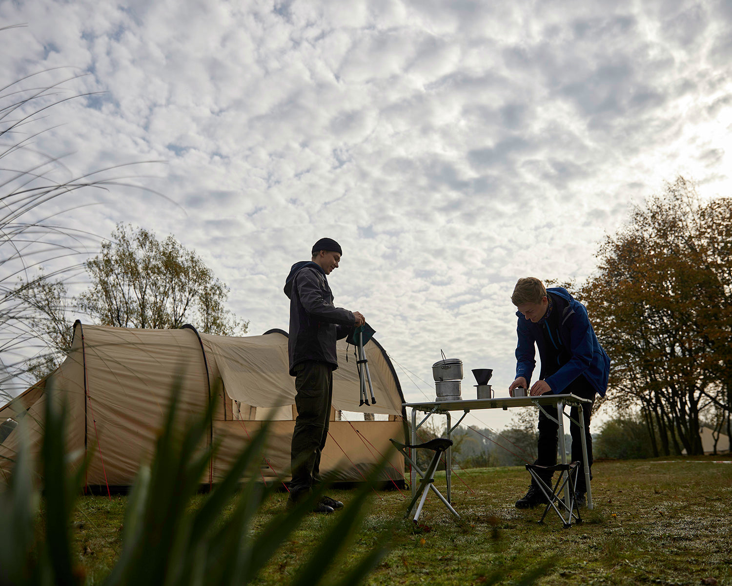 Supai Mini Three-legged Stool - Falcon Grey