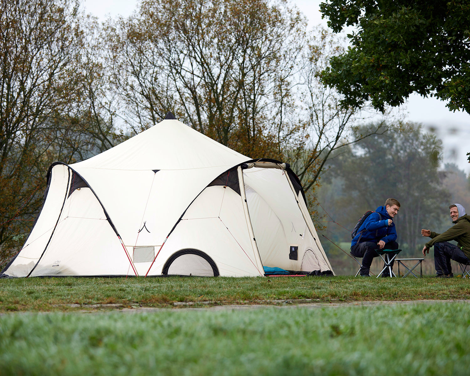 Supai Mini Three-legged Stool - Falcon Grey